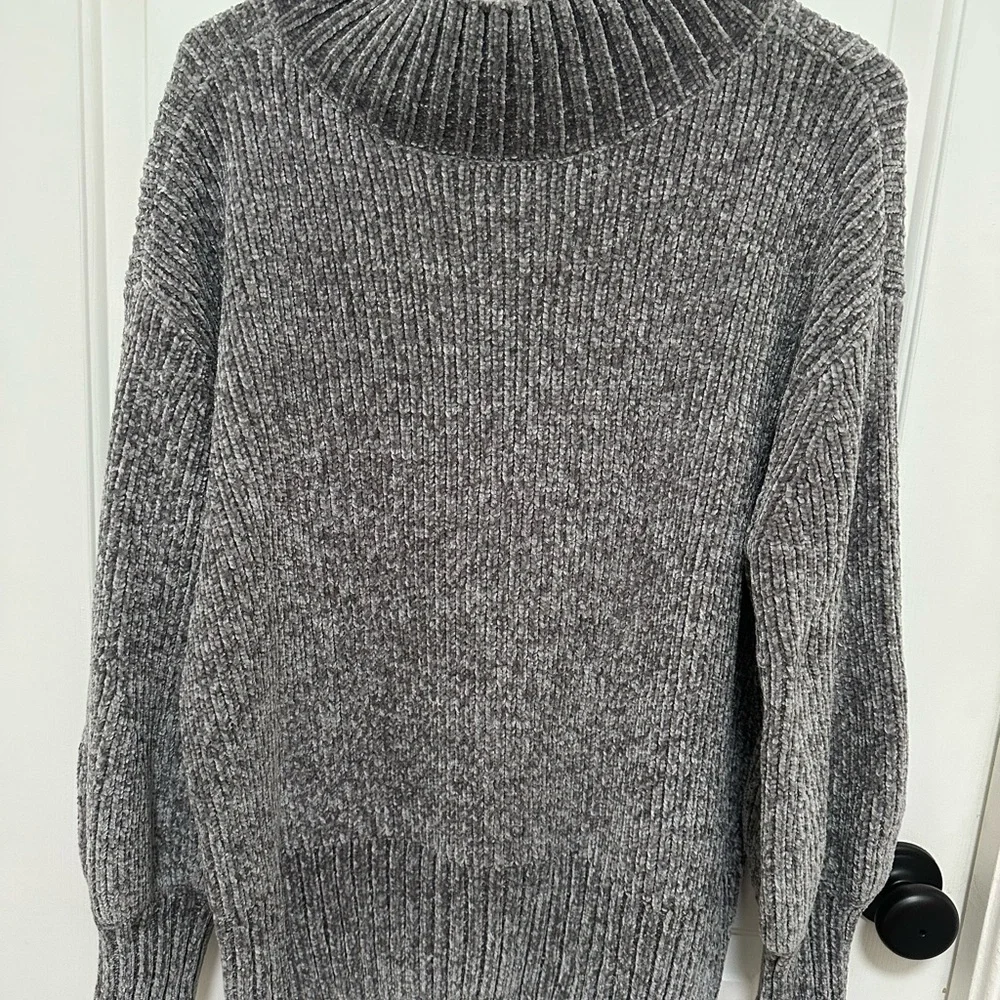 0174 Cynthia Rowley Charcoal Turtleneck Sweater womens size‎ large